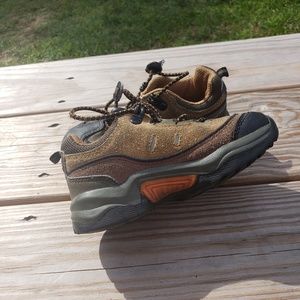 Toddler boots size 10